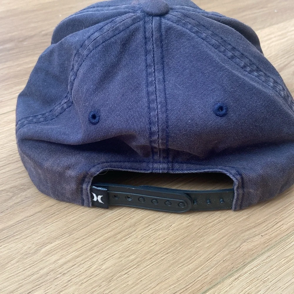 Hurley Dark Blue Logo Cap